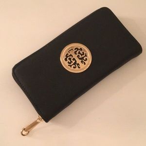 •NWOT• Black Wallet